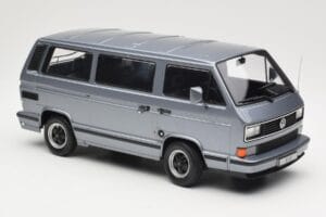 Volkswagen T3 Porsche B32 Minibus Bleu KK-Scale 1:18 KKDC180221 Métal — image 4 sur 6