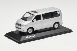 Volkswagen T5 Bus Argent Minichamps 1:43 T5003 Métal — image 2 sur 4