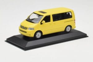 Volkswagen T5 Bus Jaune Minichamps 1:43 842902111 Métal — image 2 sur 4