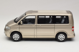 Volkswagen T5 Multivan Beige Metallic Norev 1:18 188602 Métal — image 3 sur 8