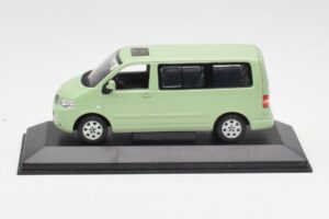 Volkswagen T5 Multivan California Vert Citron Dealer Minichamps 1:43 400052201-D1 Métal