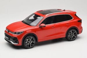 Volkswagen Tiguan eTSI R-Line Persimmon Red Metallic Otto 1:18 OT489 Résine