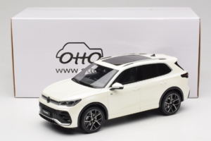 Volkswagen Tiguan R-Line Oryx White Pearl Otto 1:18 OT1219 Résine — image 6 sur 6