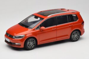 Volkswagen Touran 5T Orange Paudi Model 1:18 ZVE000003ORA Métal