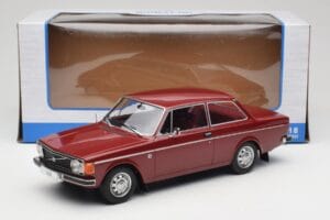 Volvo 142 Rouge Foncé MCG 1:18 MCG18443 Métal — image 6 sur 6