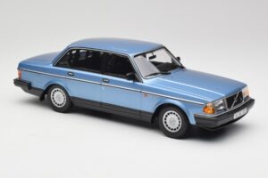 Volvo 240 GL Bleu Métallisé Minichamps 1:18 155171404 Métal — image 4 sur 6