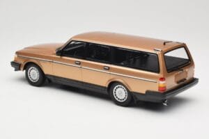 Volvo 240 GL Break Gold Metallic Minichamps 1:18 155171415 Métal — image 5 sur 6