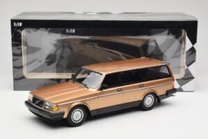 Volvo 240 GL Break Gold Metallic Minichamps 1:18 155171415 Métal — image 6 sur 6
