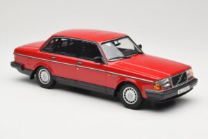 Volvo 240 GL Rouge Foncé Minichamps 1:18 166171401 Métal — image 4 sur 6