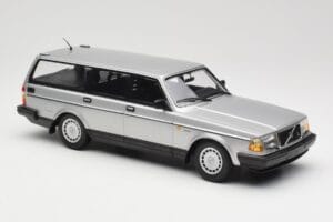 Volvo 240 GL Estate Argent Minichamps 1:18 155171416 Métal — image 4 sur 6