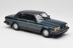 Volvo 240 GL Petrol Metallic Minichamps 1:18 155171407 Métal — image 4 sur 6