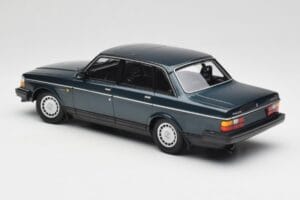 Volvo 240 GL Petrol Metallic Minichamps 1:18 155171407 Métal — image 5 sur 6