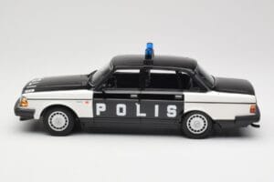 Volvo 240 GL Polis Sweden Noir Minichamps 1:18 155171497 Métal — image 3 sur 6