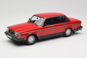 Volvo 240 GL Rouge Minichamps 1:18 155171401 Métal