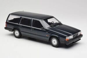 Volvo 740 GL Break Vert Foncé Métallisé Minichamps 1:18 155171771 Métal — image 4 sur 6