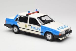 Volvo 740 GL Police Suédoise Minichamps 1:18 155171791 Métal — image 4 sur 6