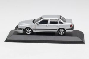 Volvo 850 Argent Minichamps 1:43 430171402 Métal