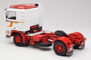 Volvo F12 Blanc Rouge Road Kings 1:18 RK180031 Métal — image 7 sur 8