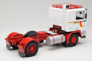 Volvo F12 Blanc Rouge Road Kings 1:18 RK180031 Métal — image 3 sur 8