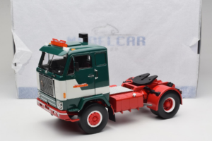 Volvo F88 Bilspedition Vert Blanc MCG 1:18 MCG18139 Métal — image 8 sur 8