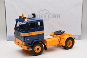 Volvo F88 Bleu Foncé Jaune MCG 1:18 MCG18140 Métal — image 8 sur 8