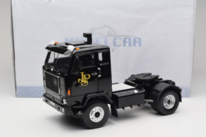 Volvo F88 John Player Special Black MCG 1:18 MCG18217 Métal — image 8 sur 8