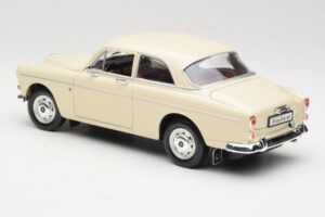 Volvo P121 Amazon Blanc Revell 1:18 08866 Métal — image 7 sur 8