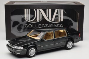 Volvo S90 Royal Green DNA 1:18 DNA000090 Métal — image 6 sur 6