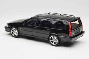 Volvo V70 R P80 Noir DNA 1:18 DNA000232 Métal — image 5 sur 6