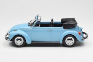Volkswagen Beetle 1303 Cabriolet Bleu Clair Norev 1:18 188531 Métal — image 3 sur 6