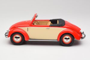 Volkswagen Beetle Hebmuller Cabriolet Rouge & Crème Minichamps 1:18 107054231 Résine — image 3 sur 6