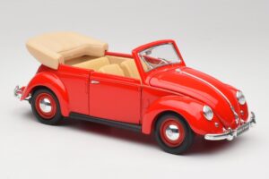 Volkswagen Cabriolet Ruby Rouge Maisto 1:18 32826 Métal — image 6 sur 8