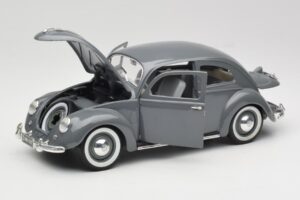 Volkswagen Export Sedan Agave Grey Maisto 1:18 100299 Métal — image 2 sur 8