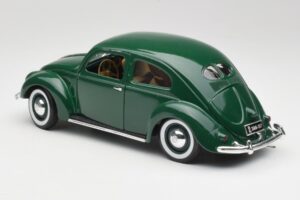 Volkswagen Export Berline Beryl Vert Maisto 1:18 31820 Métal — image 7 sur 8