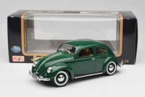 Volkswagen Export Berline Beryl Vert Maisto 1:18 31820 Métal — image 8 sur 8