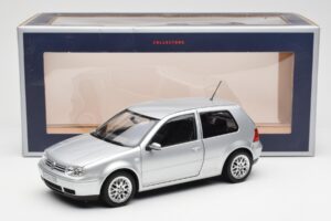 Volkswagen Golf Mk5 GTI Argent Norev 1:18 188570 Métal — image 8 sur 8
