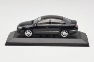Volkswagen Passat B6 Berline Shadow Bleu Metallic Minichamps 1:43 PASSAT001 Métal