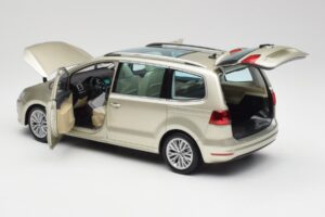 Volkswagen Sharan 7N Reflex Argent Métallique Minichamps 1:18 110051002 Métal — image 5 sur 8