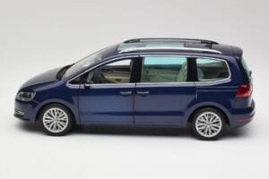 Volkswagen Sharan 7N Shadow Bleu Métallique Minichamps 1:18 110051100 Métal — image 4 sur 8