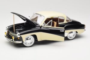 Wartburg 311 Coupé Noir & Beige Revell 1:18 8419 Métal — image 2 sur 8