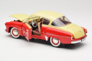 Wartburg 311 Coupé Rouge & Beige Revell 1:18 8418 Métal — image 5 sur 8