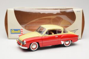 Wartburg 311 Coupé Rouge & Beige Revell 1:18 8418 Métal — image 8 sur 8