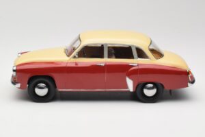 Wartburg 311 Dark Red Beige MCG 1:18 MCG18299 Métal — image 3 sur 6