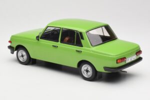Wartburg 353 Vert MCG 1:18 MCG18062 Métal — image 5 sur 6