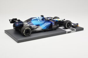 Williams Racing Mercedes FW43B #63 G. Russell Saudi Arabian GP 2021 Minichamps 1:18 117212263 Métal — image 3 sur 6