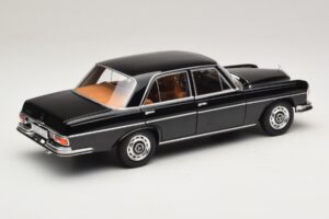Mercedes 280 SE W108 Noir Norev 1:18 183360 Métal — image 3 sur 8