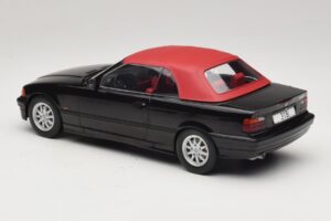 BMW 3 Series E36 Cabriolet Noir MCG 1:18 MCG18318 Métal — image 6 sur 7