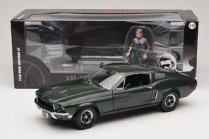 Ford Mustang GT Bullitt avec Figurine Steve McQueen Greenlight 1:18 12885 Métal — image 8 sur 8