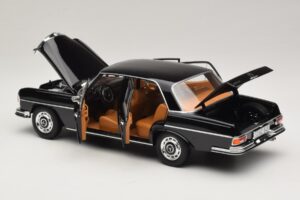 Mercedes 280 SE W108 Noir Norev 1:18 183360 Métal — image 5 sur 8