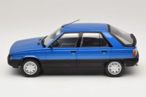 Renault 11 TXE Blue Metallic MCG 1:18 MCG18591 Métal — image 3 sur 6
